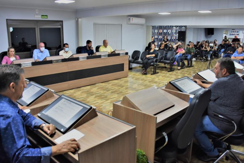 Câmara Municipal recebe reivindicação dos professores da rede básica municipal